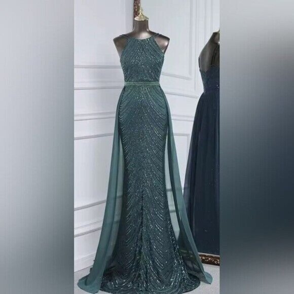 Green, Round Neck, Draped Skirt, Contrast Sequined Mermaid Gown - Picture 6 of 14